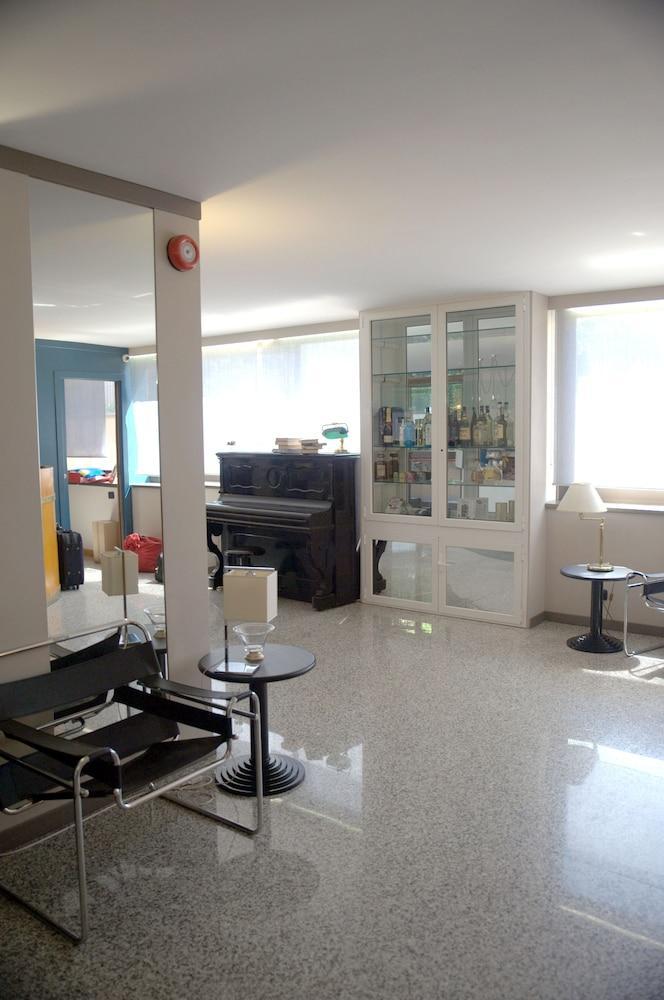 Hotel Desiderio Roma Esterno foto